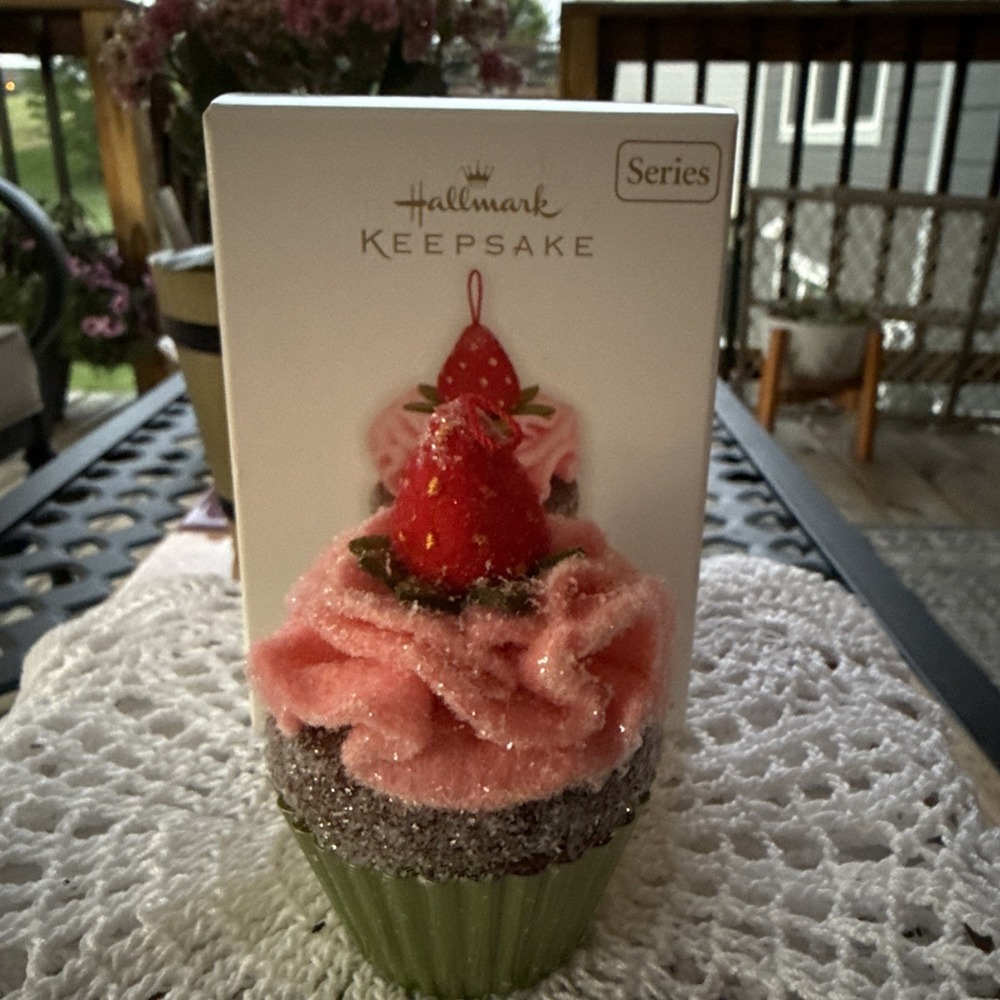 Hallmark Keepsake Ornament 2012 Berry-licious #3 Christmas Cupcakes